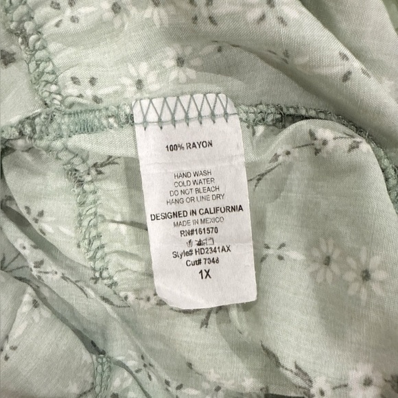 Haptics by Holly Harper Boutique Brand Midi Floral Dress - Picture 11 of 13